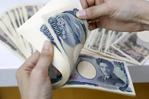 Japón y Malasia sellan acuerdo multimillonario de intercambio de divisas