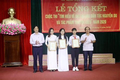 Celebran premiación de obras para aprender sobre poeta vietnamita Nguyen Du y su historia de Kieu