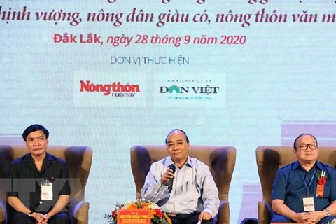 Premier vietnamita dialoga con agricultores de la región Centro-Altiplanicie Occidental 