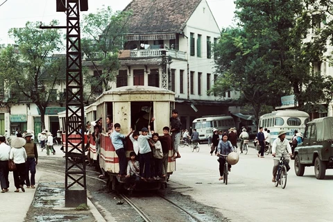 Exposición del fotográfo alemán revive imagen de Hanoi en los años 1967-1975