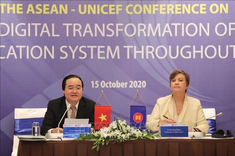 Debaten cambio digital en sistemas educacionales de la ASEAN