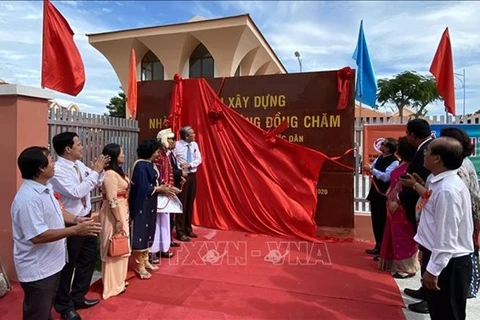 Inaguran casa de actividades comunitarias del grupo étnico Cham en provincia vietnamita