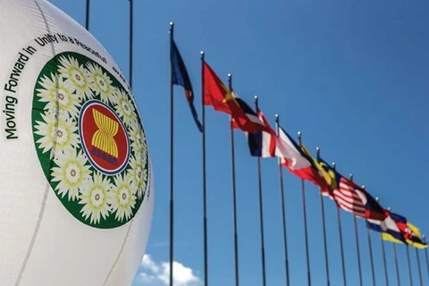 Vietnam asiste a seminario regional en línea sobre cadena de suministro de ASEAN