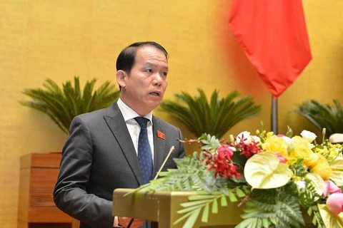 Parlamentarios vietnamitas debaten Ley de reajuste de legislación de sanción administrativa