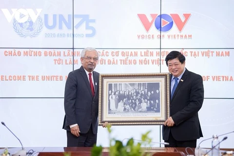 Dirigentes de la Voz de Vietnam se reúnen con representantes de organismos de ONU en el país