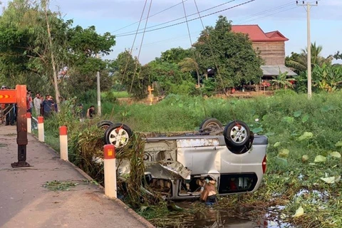 Fallecen seis ciudadanos vietnamitas en accidente de tránsito en Camboya