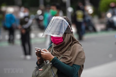 Yakarta prolonga restricciones sociales de transición a gran escala