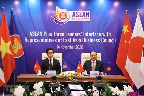 Dialogan líderes de ASEAN +3 con representantes del Consejo Empresarial de Asia Oriental