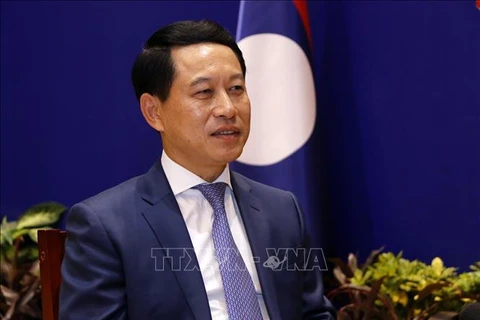 Laos aprecia contribución de Vietnam a la ASEAN
