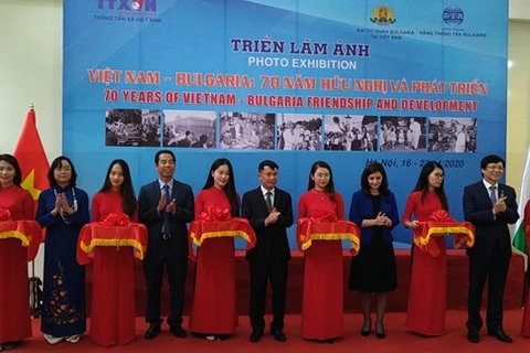 Resaltan fotos de VNA historia de 70 años de amistad y cooperación Vietnam-Bulgaria 