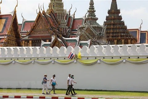 Turismo tailandés enfrenta dificultades tras flexibilización de restricciones