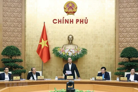 Insta premier de Vietnam a acelerar alivio de consecuencias de desastres naturales