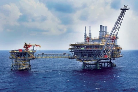 Indonesia emite políticas financieras en apoyo al sector de petróleo