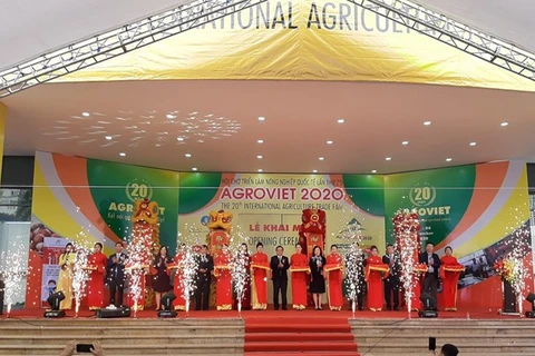 AgroViet2020 en Hanoi destaca numerosos productos agrícolas nacionales