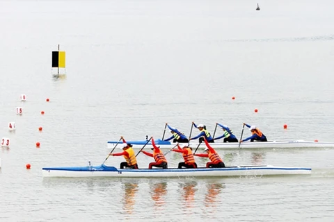 Unos 300 atletas participan en regata nacional de Canoa 2020