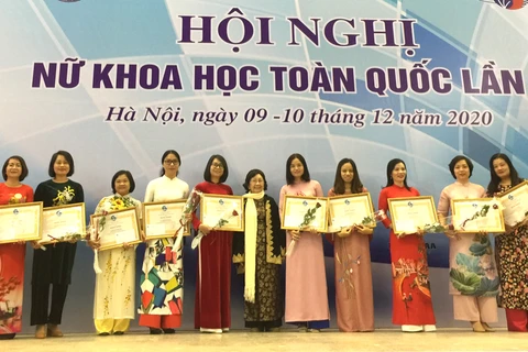 Vietnam honra aportes de mujeres intelectuales a avance socioeconómico
