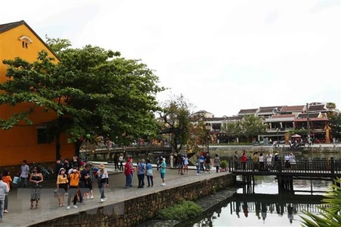 Ciudad antigua de Hoi An celebra numerosas actividades para atraer a turistas
