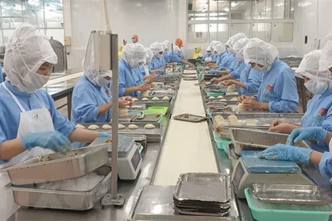 Exportaciones de productos acuícolas de Vietnam a China enfrentan dificultades por el COVID-19