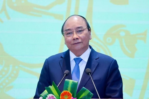 Premier de Vietnam insta a garantizar créditos para las empresas 