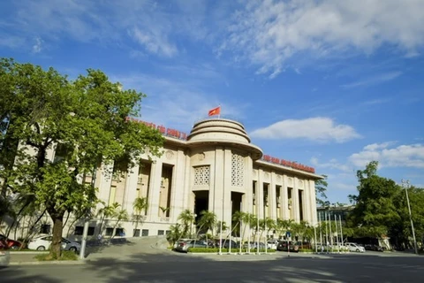 Vietnam no manipula divisas, sino regula con flexibilidad políticas monetarias, afirman expertos