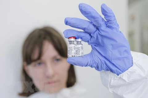 Autorizan a empresa indonesia fabricar 100 millones de dosis de vacuna anti-COVID-19