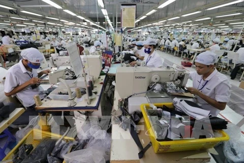 Sector de textiles vietnamita por lograr exportaciones multimillonarias en 2021