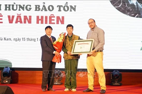 Segundo vietnamita reconocido como héroe de conservación de Disney