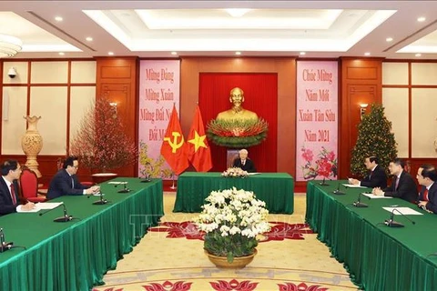Máximos dirigentes partidistas de Vietnam y Cuba aprecian amistad binacional