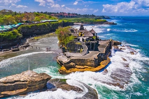Indonesia busca restaurar el turismo en Bali tras paquete de préstamos preferenciales 