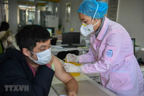 Camboya se prepara para vacunar a fuerzas en primera línea de lucha antiepidémica