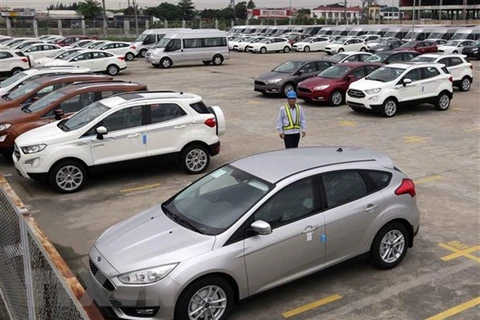 Ford por retirar miles de autos Ranger y Everest del mercado vietnamita