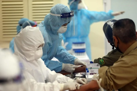 Más de 200 pacientes dan negativo al virus SARS-CoV-2 en Vietnam