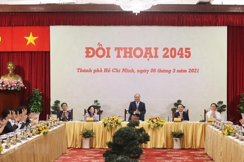 Dialoga premier de Vietnam con comunidad empresarial 