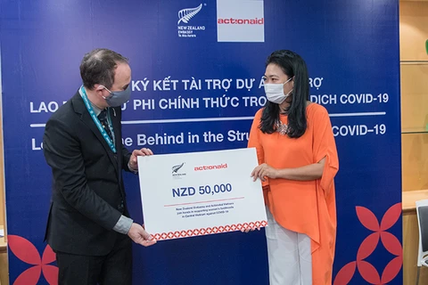 Nueva Zelanda apoya a trabajadoras vietnamitas para superar dificultades en pandemia