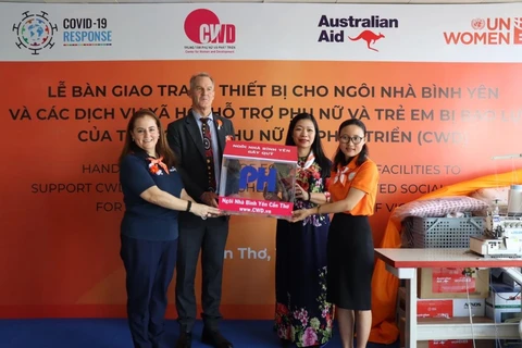 Mejoran servicios de apoyo a mujeres y niñas víctimas de violencia de género en Vietnam