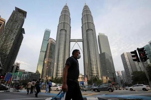 Malasia presenta nuevo paquete de estímulo económico