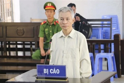 Condenan a prisión a individuo por acciones subversivas en Vietnam