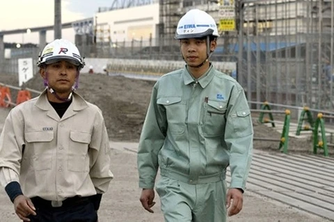 Japón reconoce a cuatro trabajadores vietnamitas de construcción por sus excelentes logros 