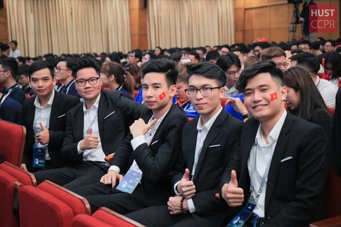 Universitarios vietnamitas inventan bomba de infusión para pacientes de COVID-19