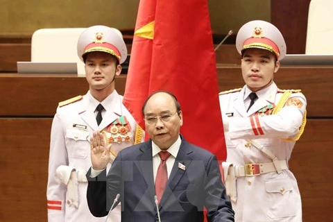Líderes de países en el mundo y del FEM felicitan a nuevos dirigentes de Vietnam