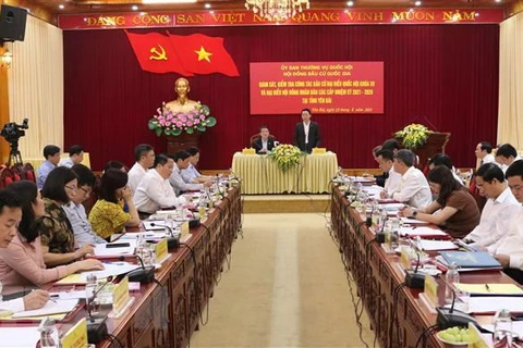 Inspeccionan preparativos en provincia vietnamita para próximas elecciones