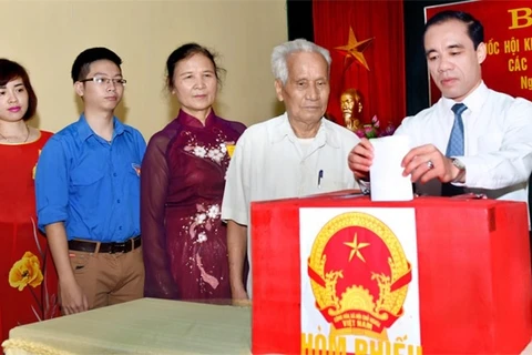 Garantizan equidad entre candidatos para las próximas elecciones en Vietnam