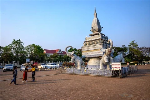 Laos impone bloqueo en Vientiane en medio de creciente ola de COVID-19