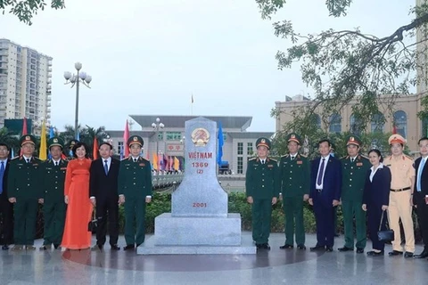 Continúan actividades de intercambio de defensa fronteriza Vietnam - China
