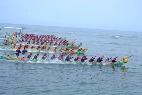 Reconocen festival de carreras de barcos de Ly Son como patrimonio nacional de Vietnam
