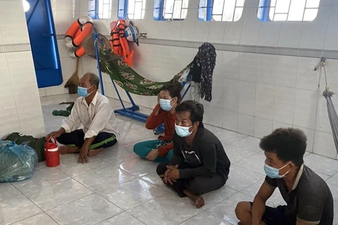 Detectan entrada ilegal de cinco marineros a zona marítima de Kien Giang