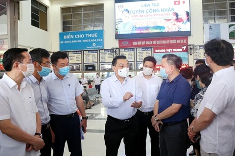 Hanoi inspecciona labores de lucha antiCOVID-19