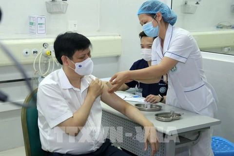 Proceso de vacunación contra COVID-19 en Vietnam se implementa con mayor seguridad