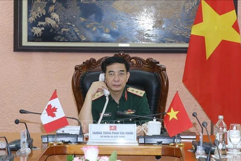 Vietnam y Canadá acuerdan fortalecer nexos de cooperación en defensa