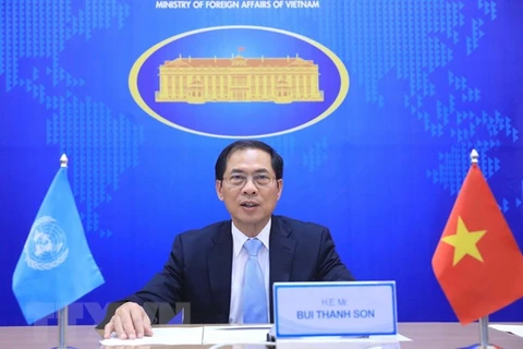 Insta Vietnam a comunidad internacional a impulsar el multilateralismo
